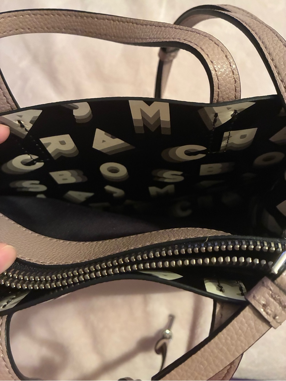 Small Taupe Marc Jacobs Purse - Picture 5 of 6